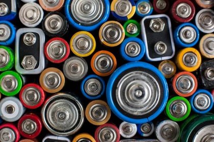 Recyklace baterií šetří životní prostředí a může pomoci i lidem s hendikepem